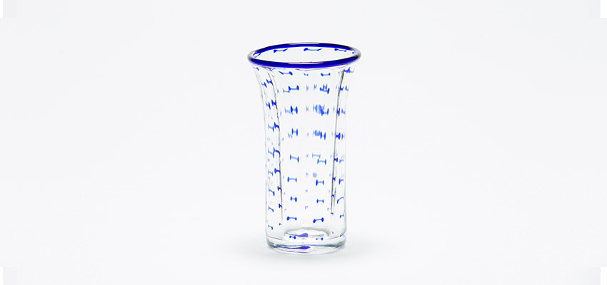 ガラスの原料が溶けている模様