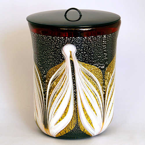 金銀彩水指「孔雀」